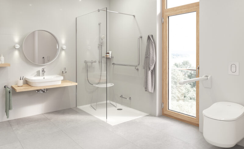 Bodengleiche barrierefreie Dusche Seniovo